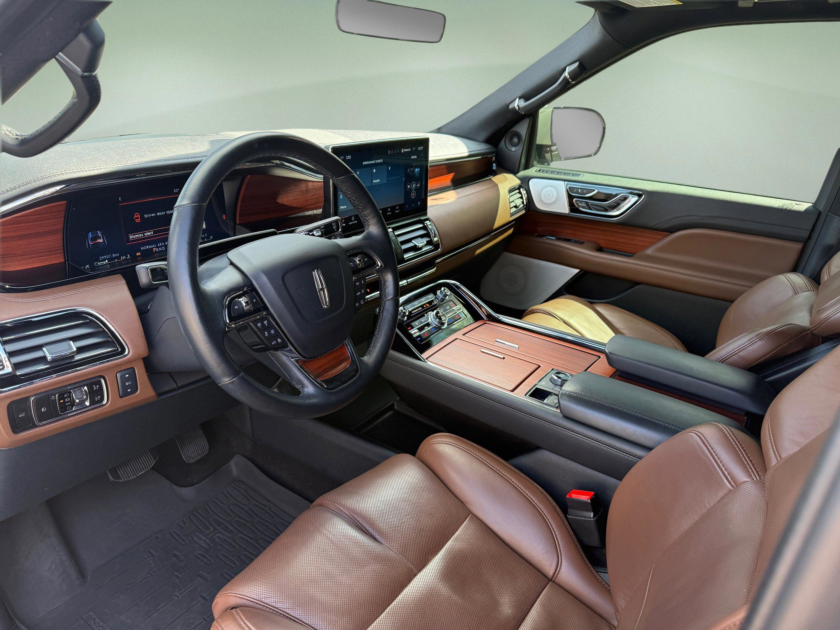 Used 2024 Lincoln Navigator L Reserve AWD/4WD image 12