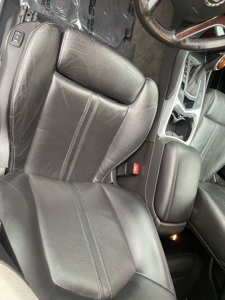 Used 2016 Cadillac SRX Luxury image 12