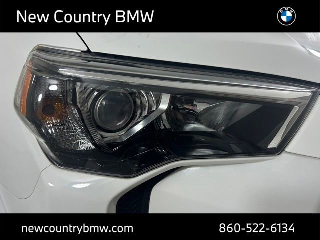 Used 2016 Toyota 4Runner SR5 Premium AWD/4WD image 28