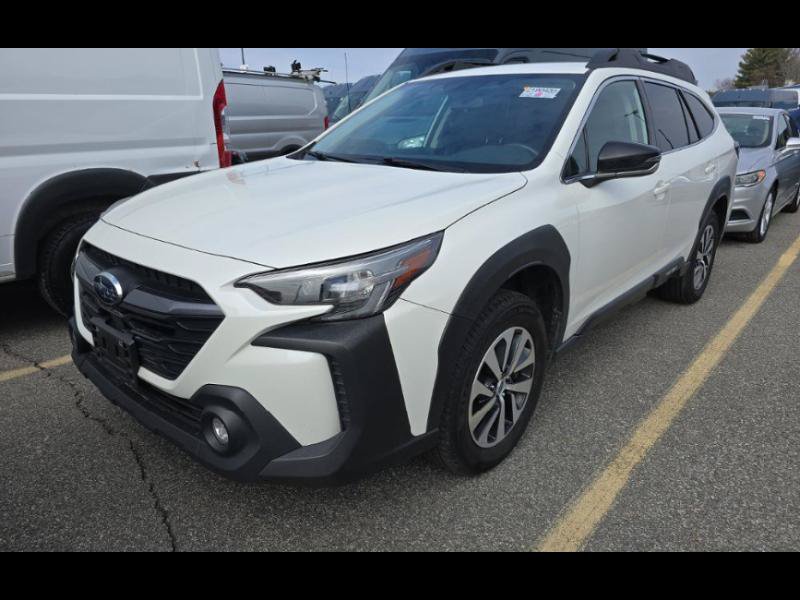 Used 2024 Subaru Outback Premium AWD/4WD image 1