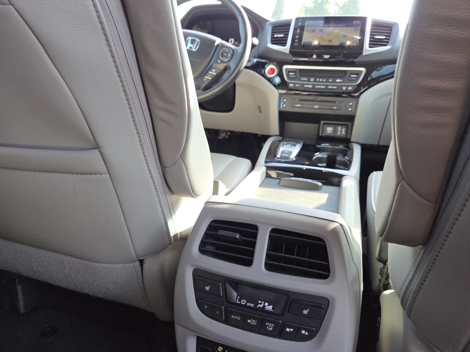 Used 2018 Honda Pilot Elite image 24