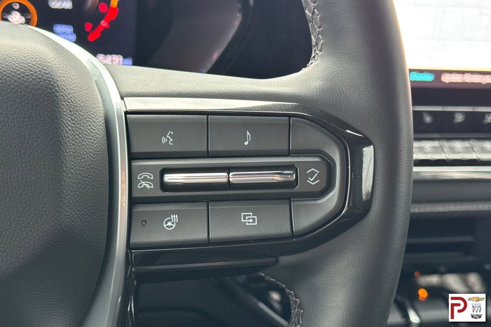 Used 2024 Chevrolet Colorado LT w/ LT Convenience Package III image 30