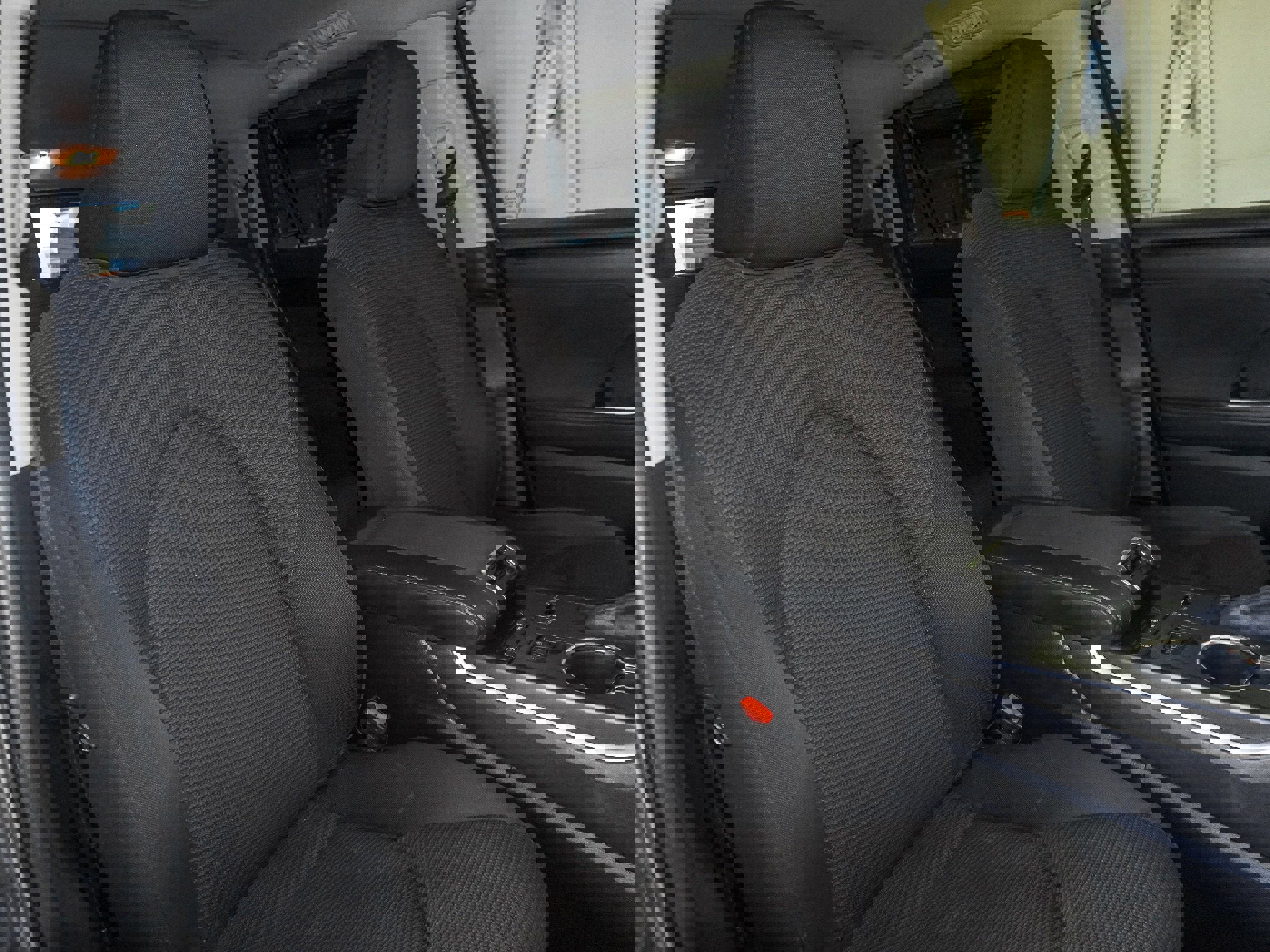 Used 2022 Toyota Highlander LE image 39