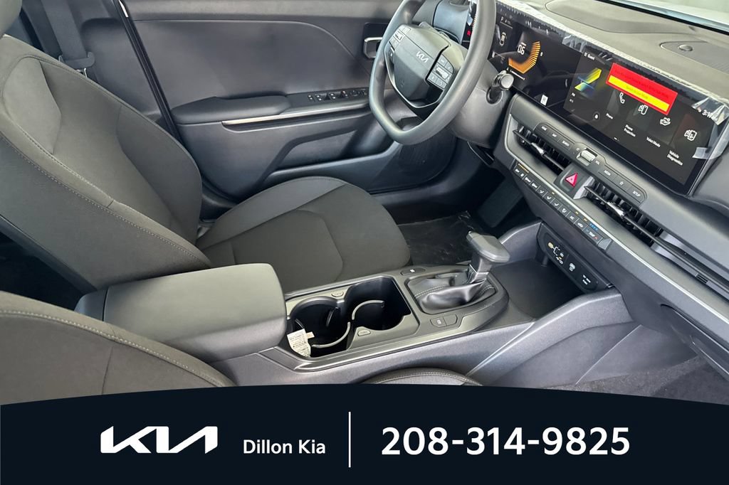 New 2026 Kia K4 FWD image 16