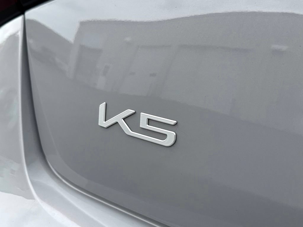 Used 2025 Kia K5 GT-Line AWD/4WD image 11