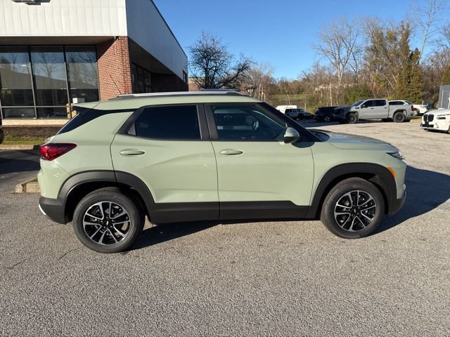 New 2026 Chevrolet TrailBlazer LT w/ LT Cold Weather Package AWD/4WD image 8
