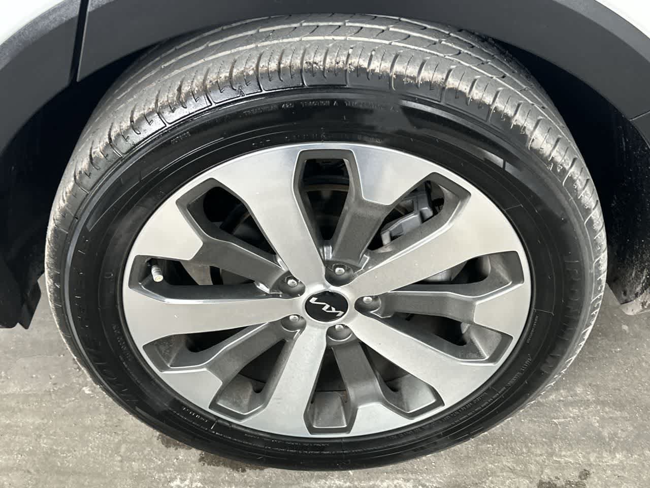 Used 2022 Kia Telluride EX w/ EX Premium Package FWD image 11