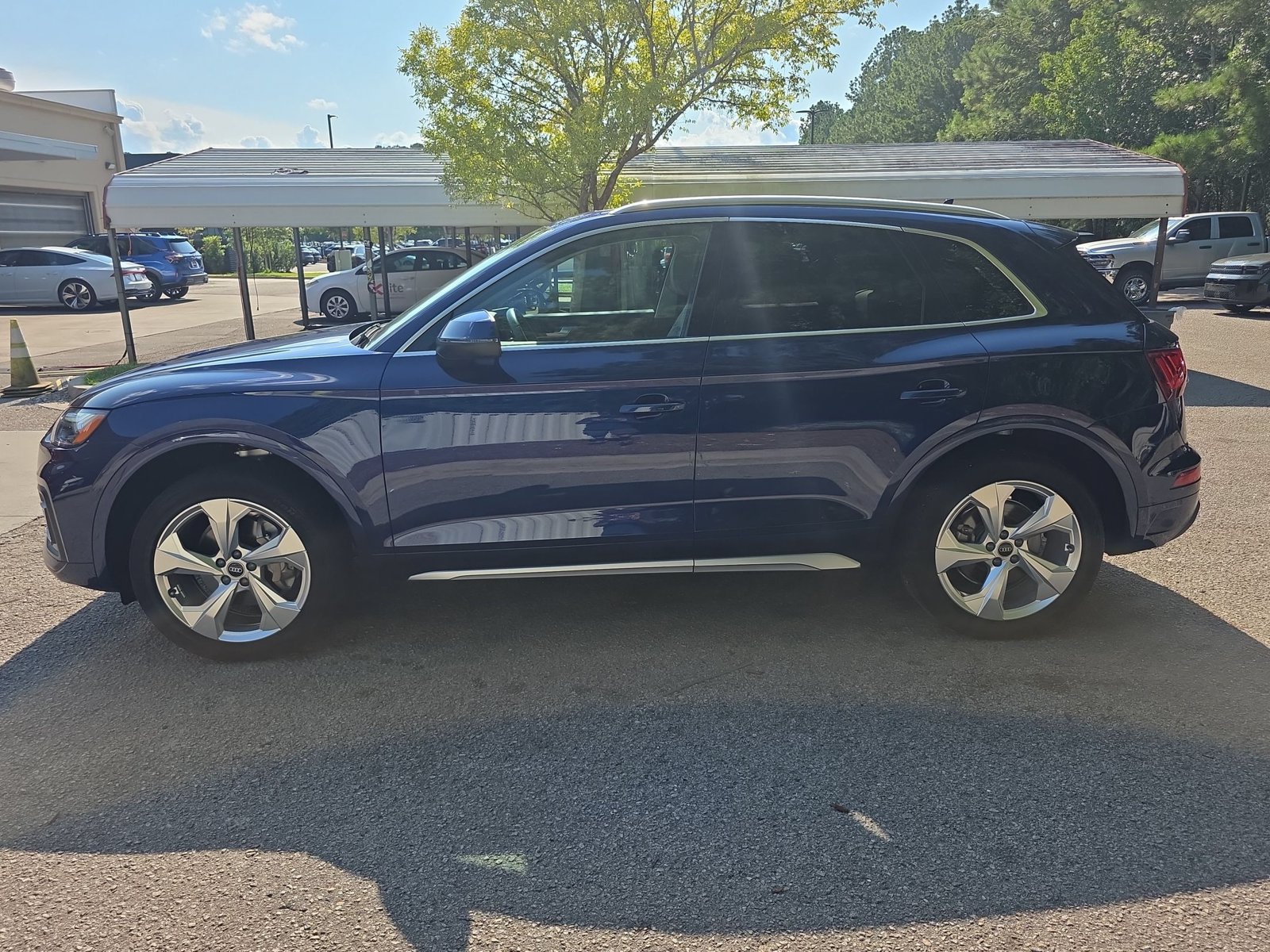 Used 2021 Audi Q5 2.0T Premium Plus AWD/4WD image 2