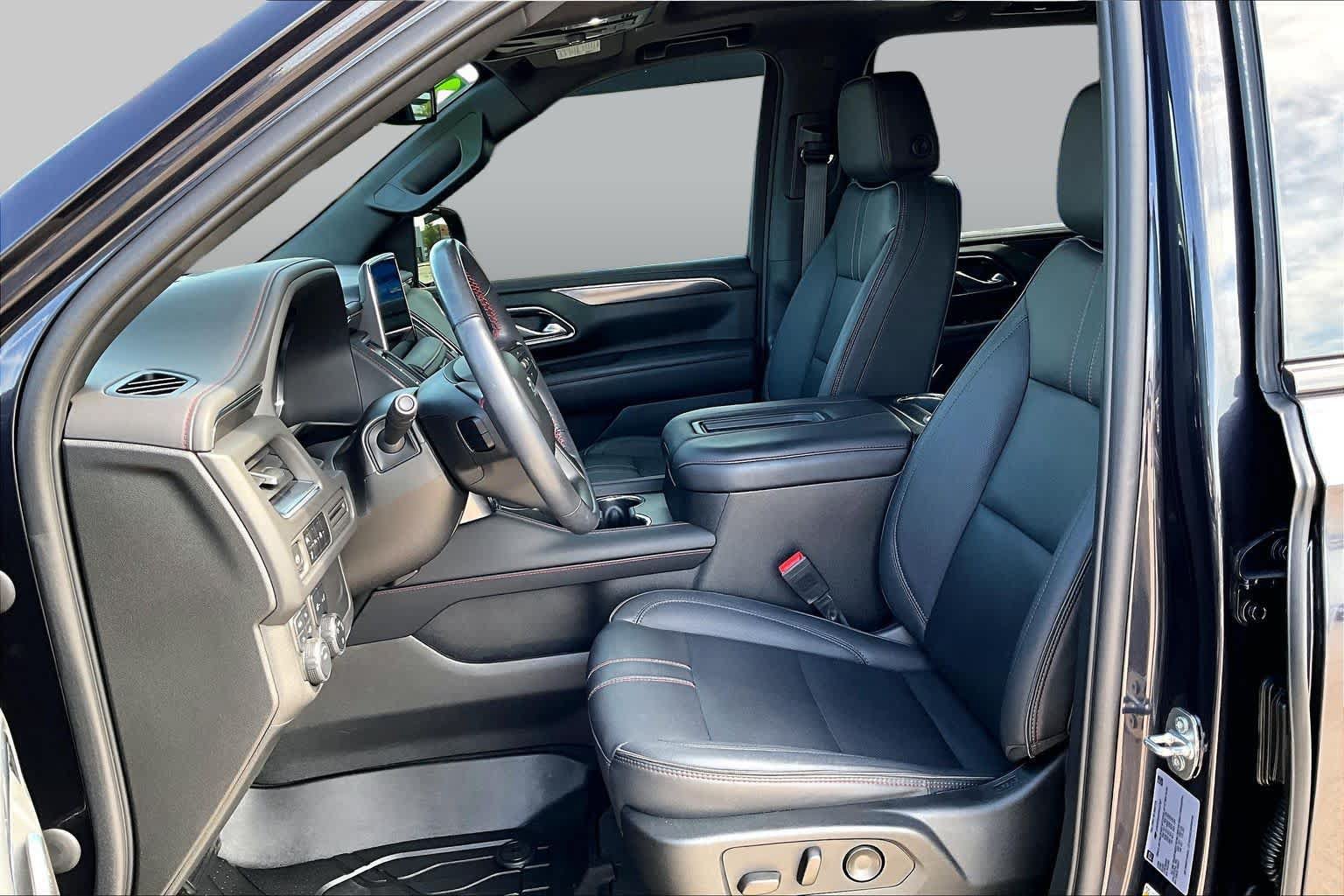 Used 2023 Chevrolet Tahoe RST AWD/4WD image 8