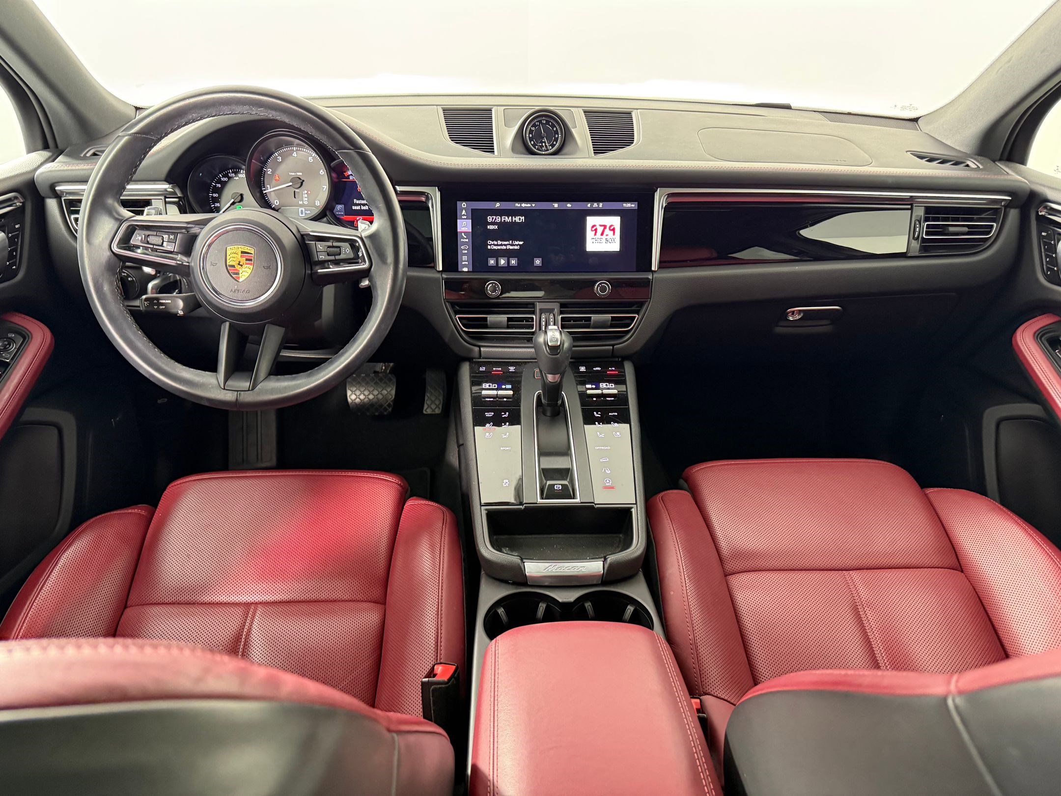 Certified 2022 Porsche Macan image 20