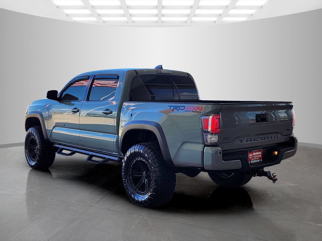 Used 2023 Toyota Tacoma TRD Off-Road w/ Technology Package AWD/4WD image 9