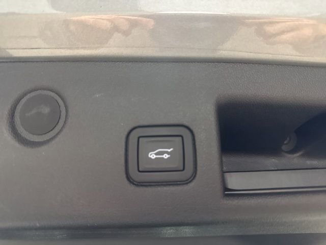 Used 2023 Chevrolet Equinox LT image 20