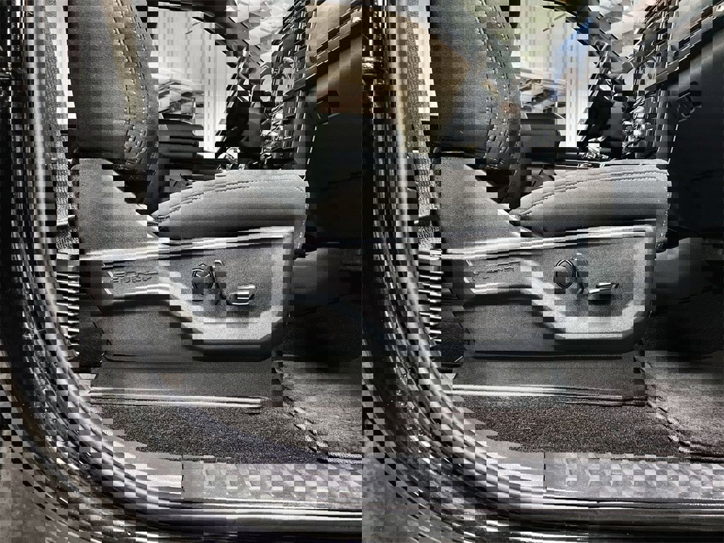 Used 2022 Ford F150 XLT w/ Equipment Group 302A High image 29