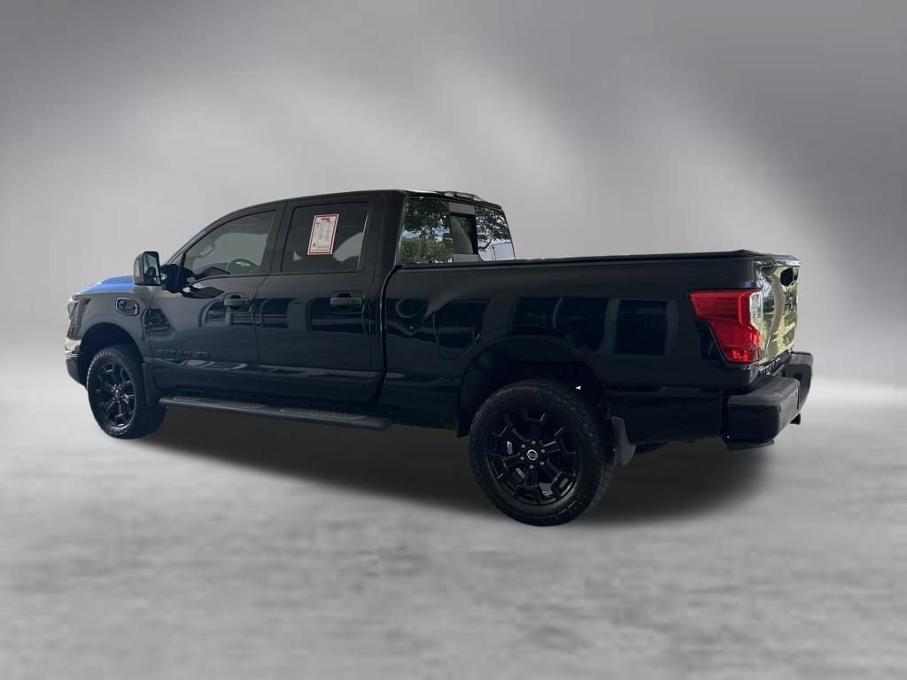 Used 2018 Nissan Titan SV w/ SV Convenience Package AWD/4WD image 4