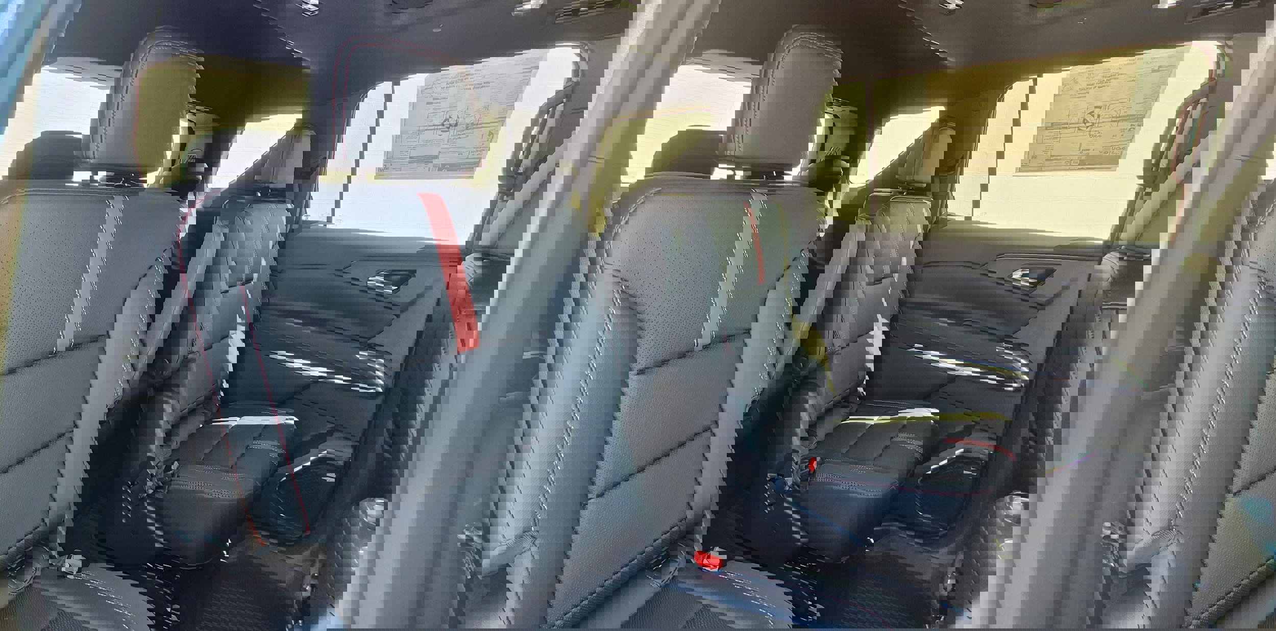 New 2026 Chevrolet Traverse RS w/ LPO, Floor Liner Package image 5