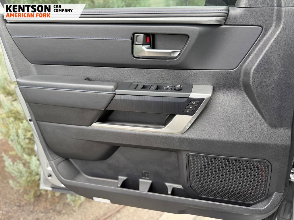 Used 2025 Toyota Tundra Platinum AWD/4WD image 22