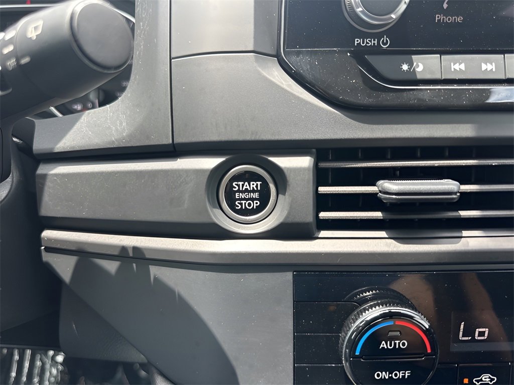 Used 2024 Nissan Pathfinder S image 19