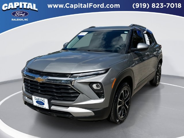 Used 2025 Chevrolet TrailBlazer LT w/ Convenience Package