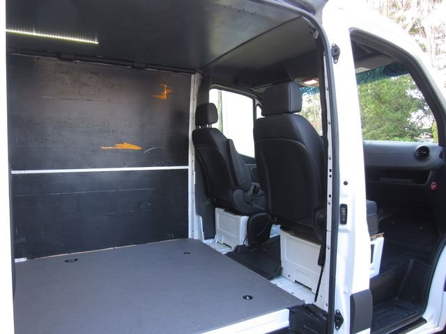Used 2024 Mercedes-Benz Sprinter 2500 image 16