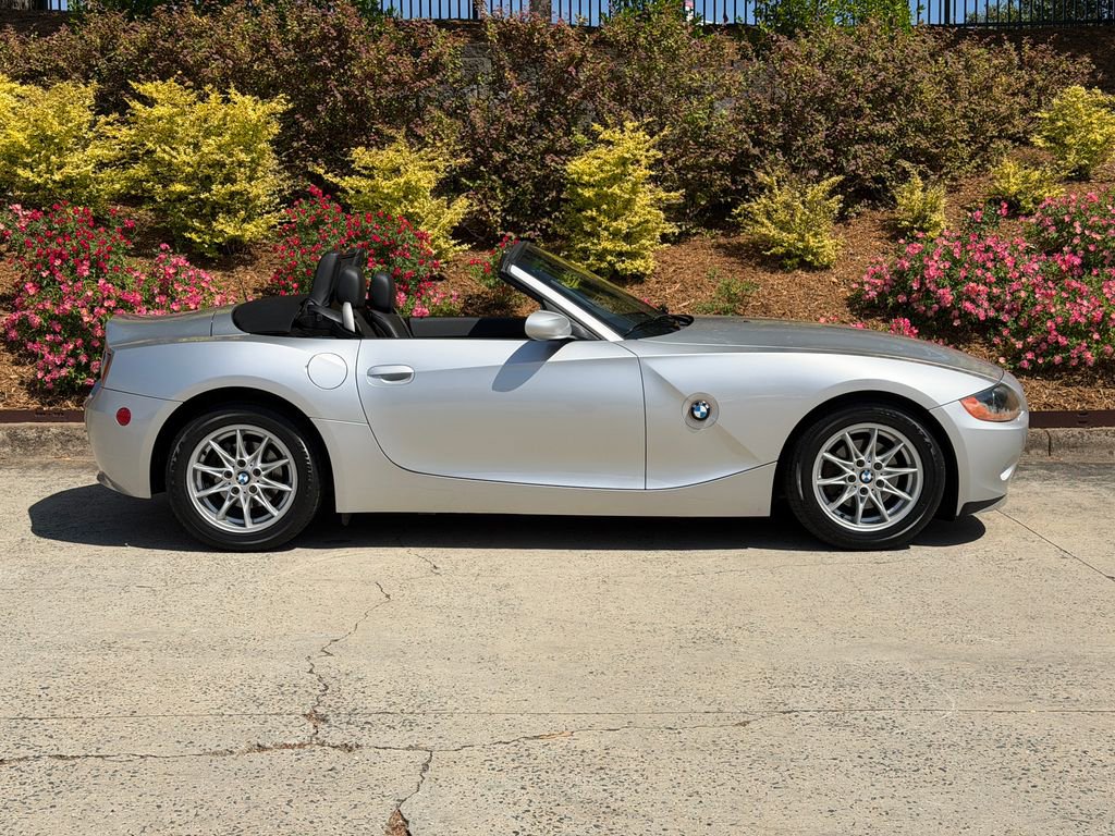 Used 2004 BMW Z4 2.5i RWD image 2