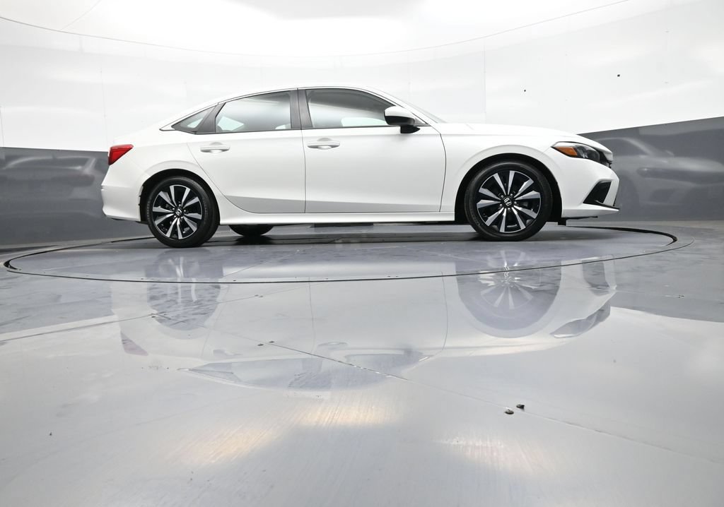 Certified 2024 Honda Civic EX image 29