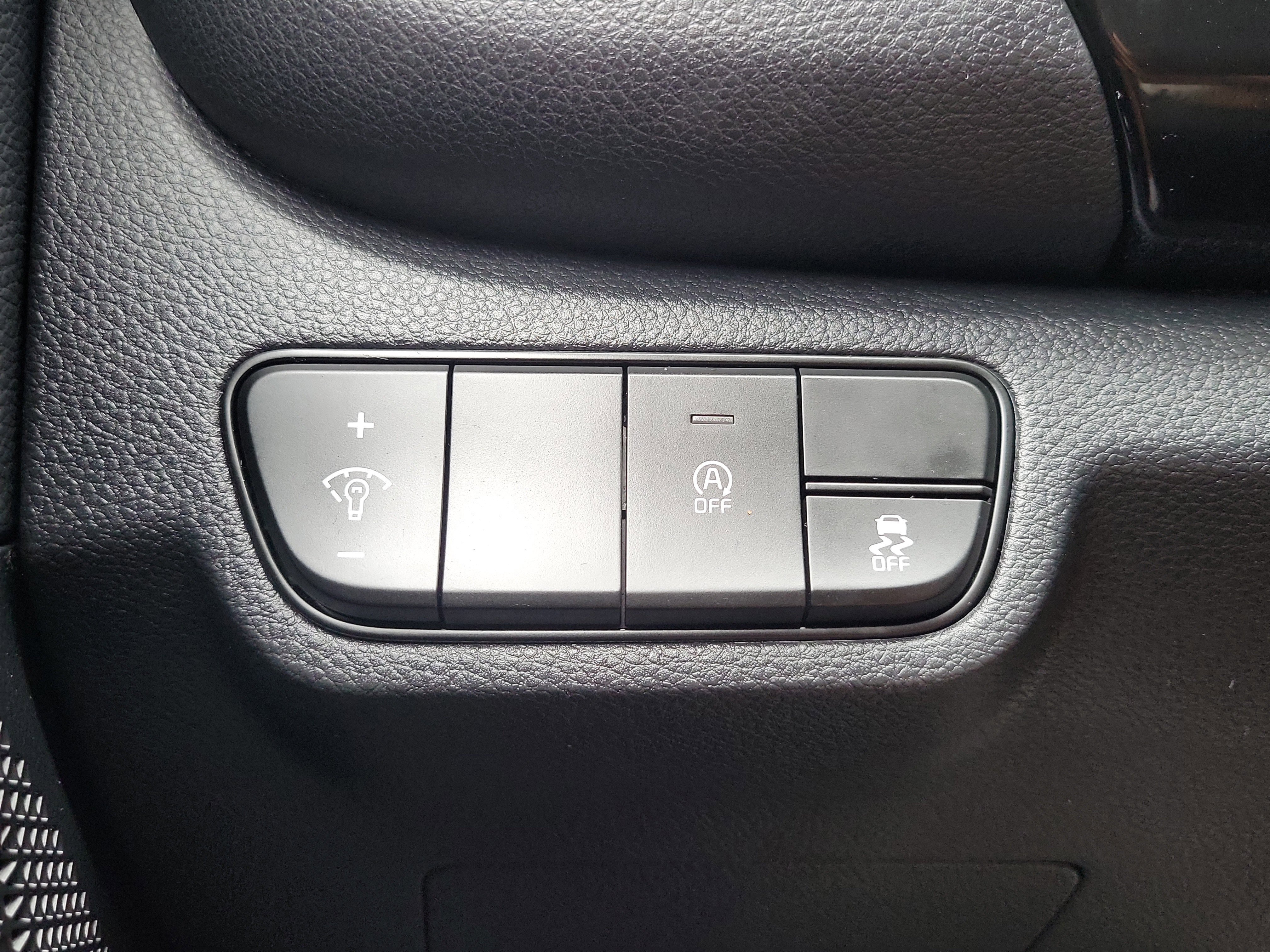 Used 2025 Kia Seltos S FWD image 29