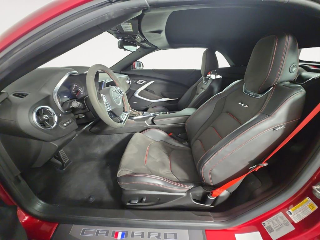 Used 2021 Chevrolet Camaro ZL1 w/ LPO, ZL1 Protection Package RWD image 9