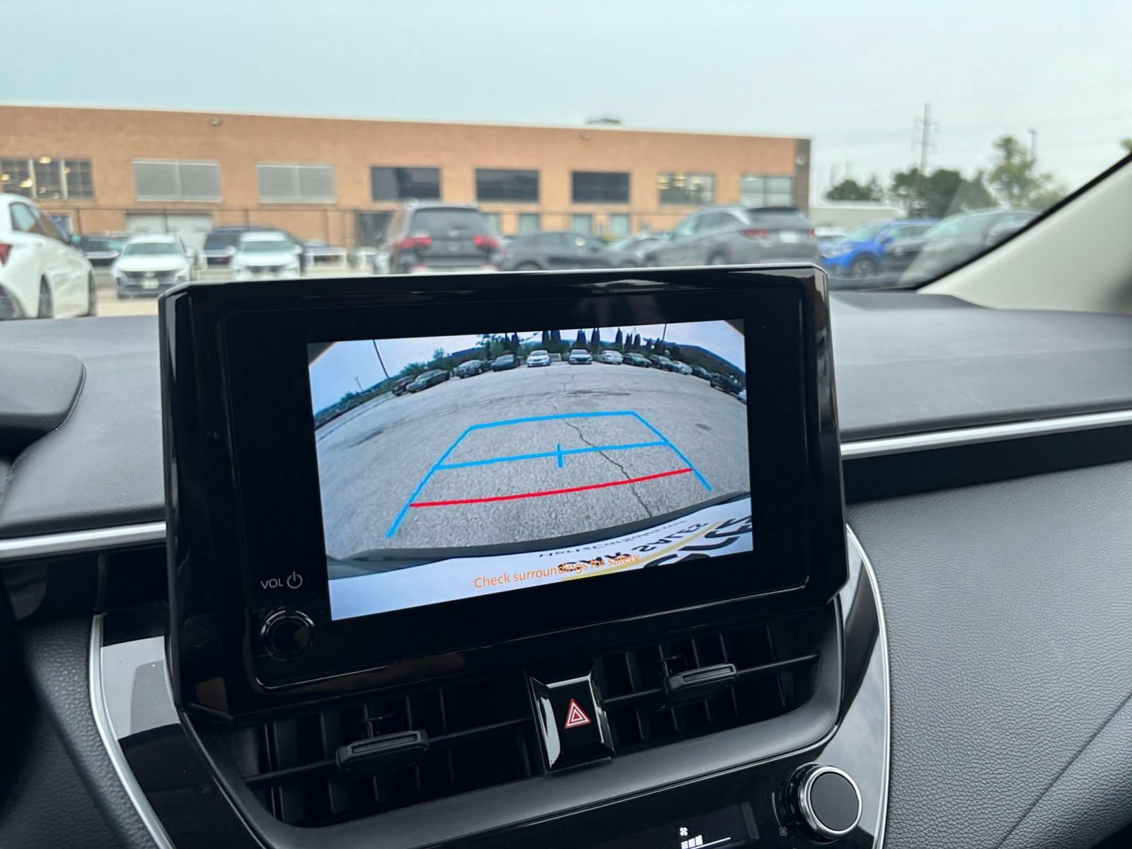 Used 2025 Toyota Corolla LE FWD image 22