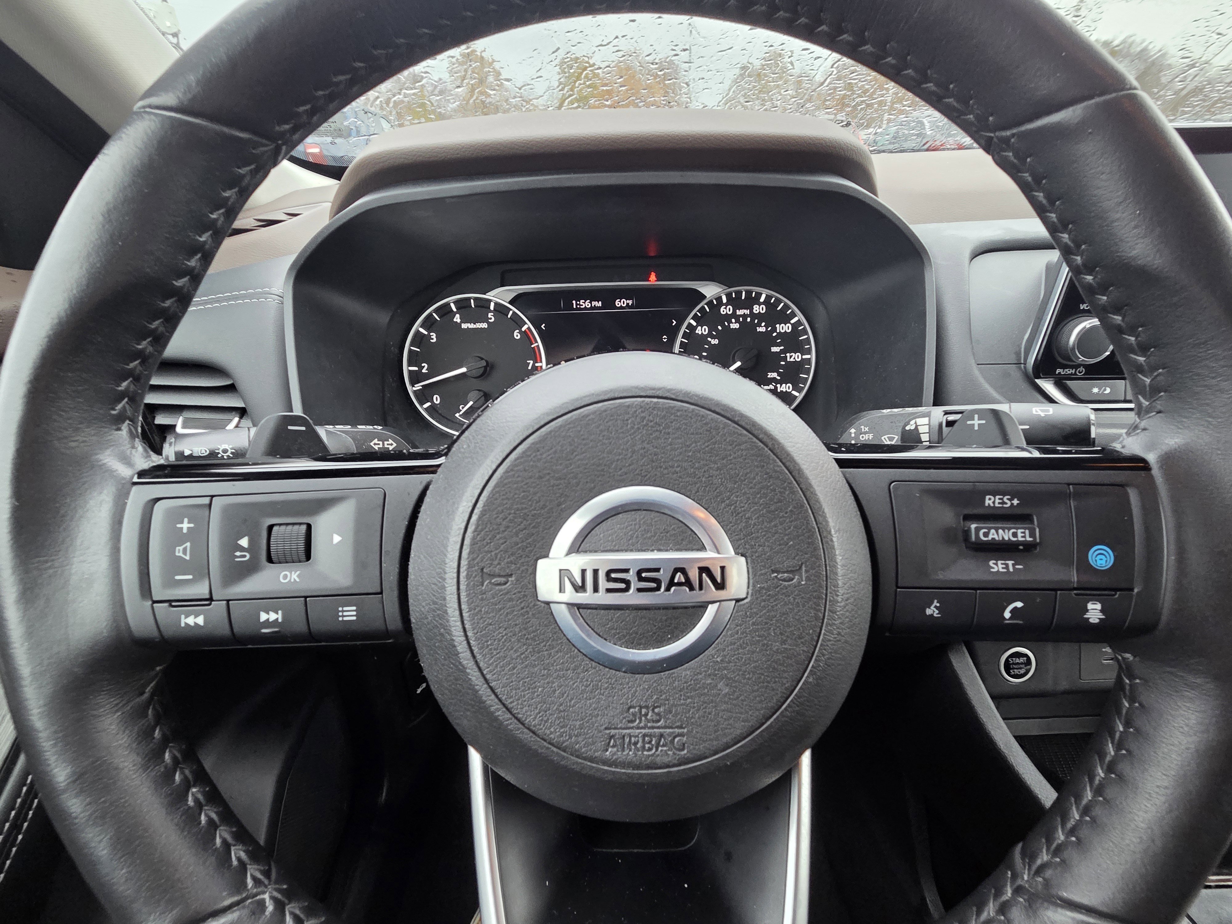 Used 2021 Nissan Rogue SV w/ Premium Package image 9