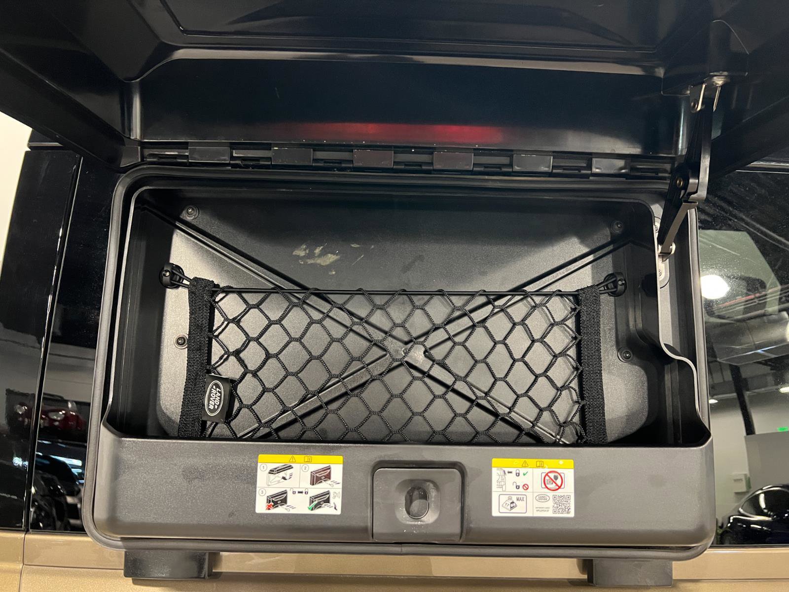 Used 2023 Land Rover Defender 90 X image 30