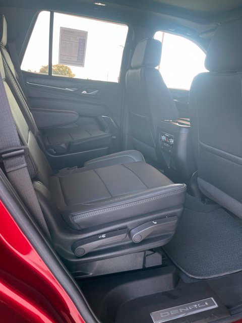 Used 2024 GMC Yukon Denali w/ Max Trailering Package AWD/4WD image 12