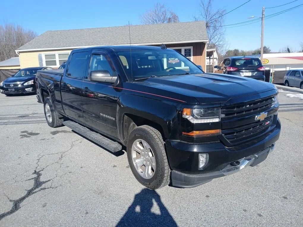 Used 2017 Chevrolet Silverado 1500 LT w/ All Star Edition image 3