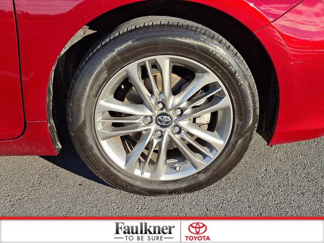 Certified 2017 Toyota Camry SE image 8