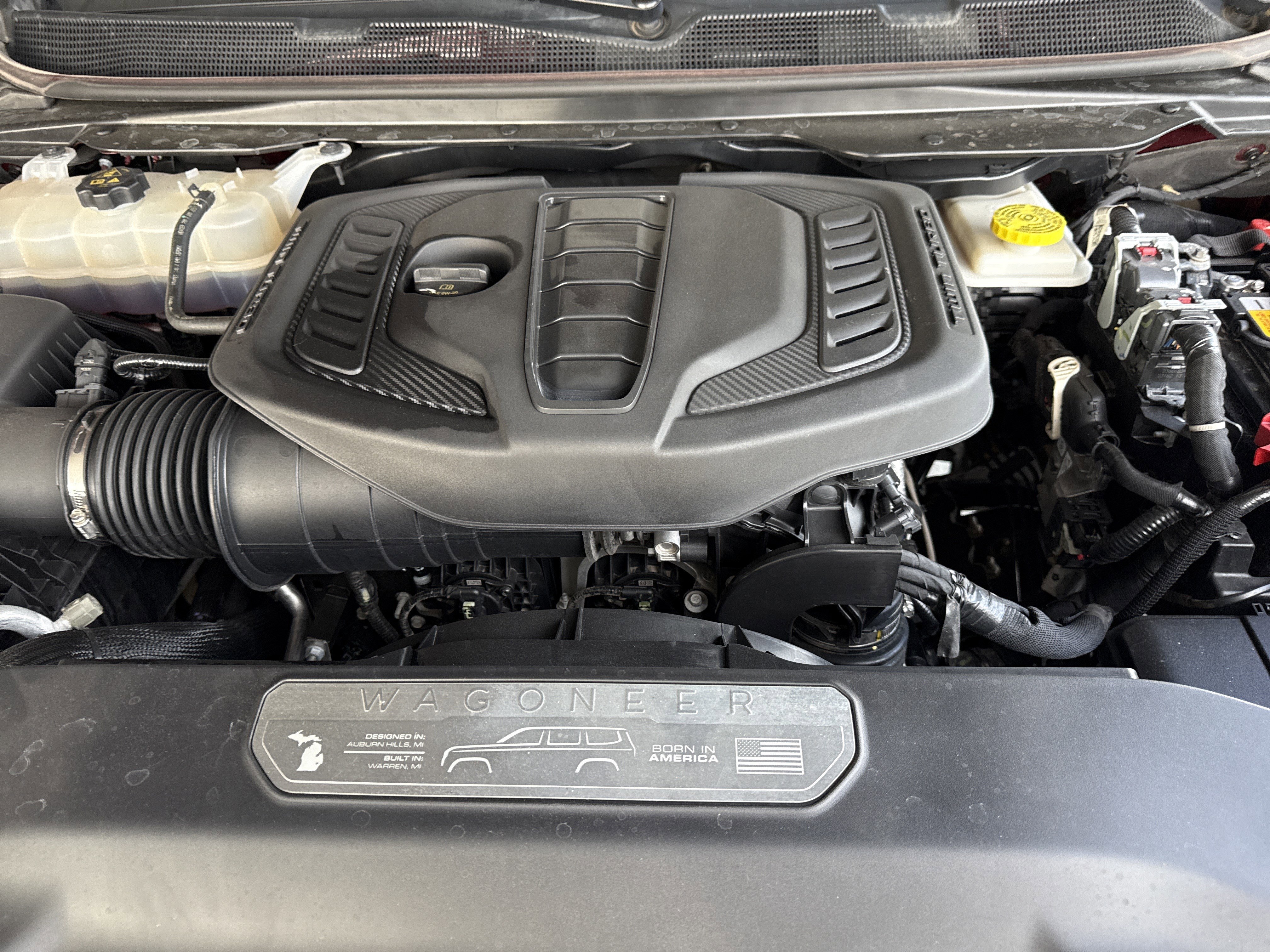 Used 2024 Jeep Wagoneer L image 37