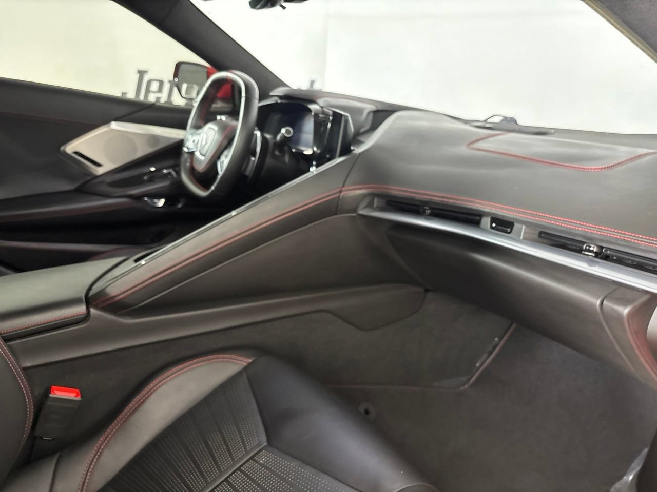 Used 2021 Chevrolet Corvette Stingray Premium Conv w/ 3LT RWD image 25