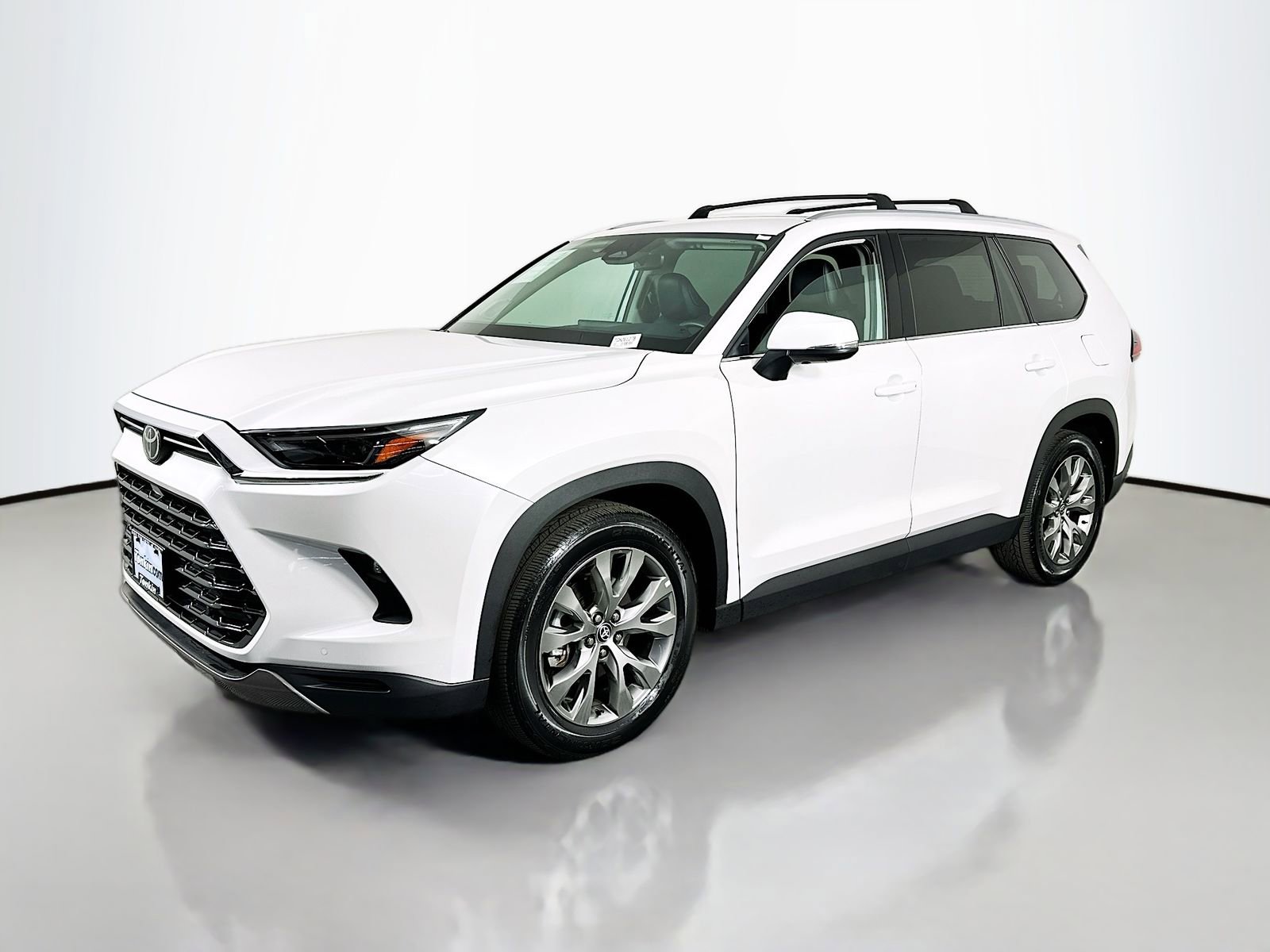 Certified 2024 Toyota Grand Highlander AWD image 3