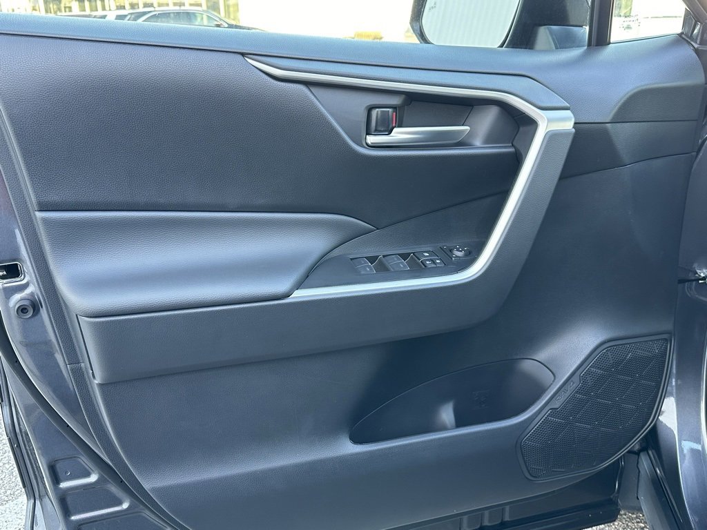 New 2025 Toyota RAV4 XLE image 10