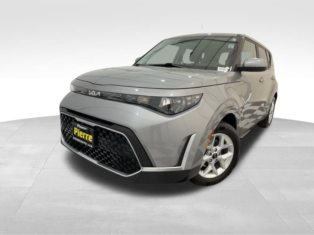 Used 2023 Kia Soul LX w/ Option Group 015 image 1