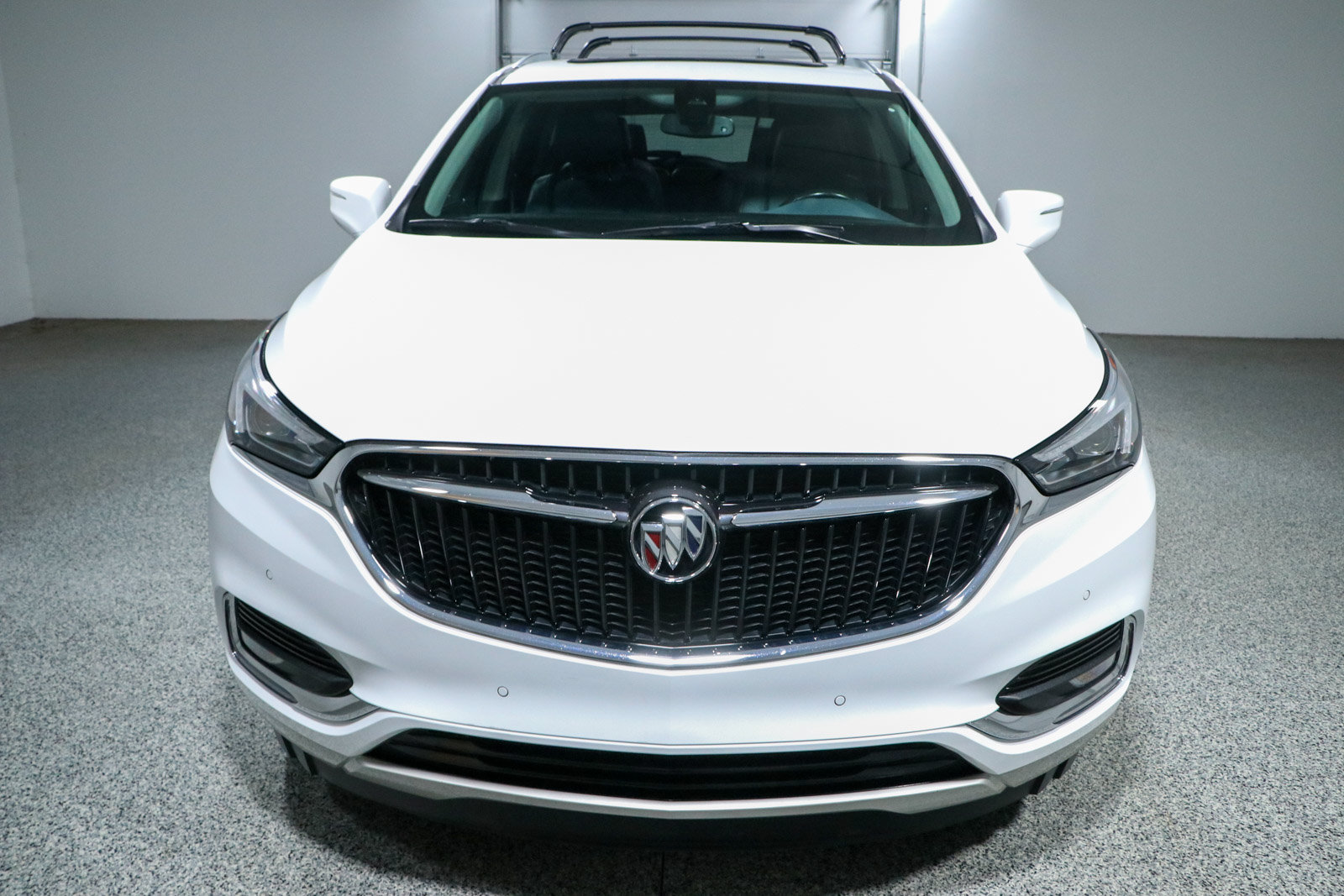 Used 2020 Buick Enclave Premium w/ Sun and Sites Package FWD image 4
