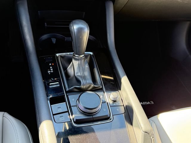 Used 2023 MAZDA MAZDA3 s FWD image 16