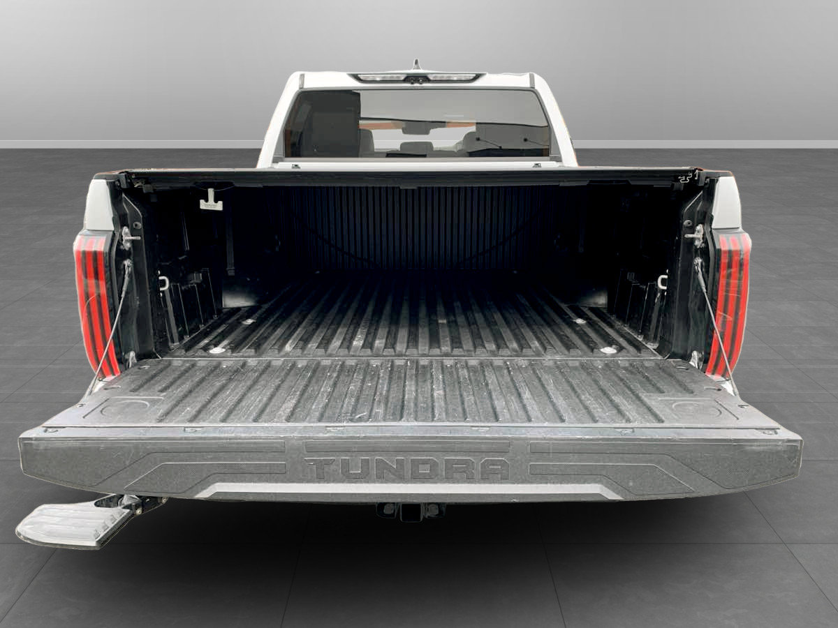 Used 2022 Toyota Tundra Platinum AWD/4WD image 13