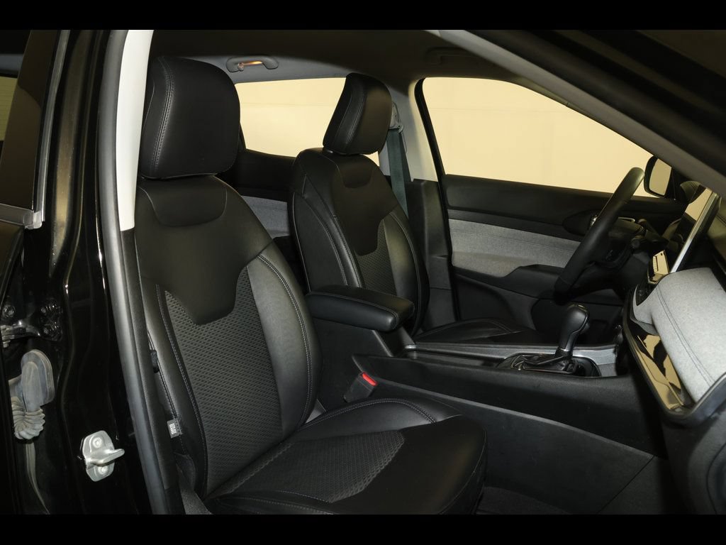 Used 2022 Jeep Compass Latitude AWD/4WD image 27
