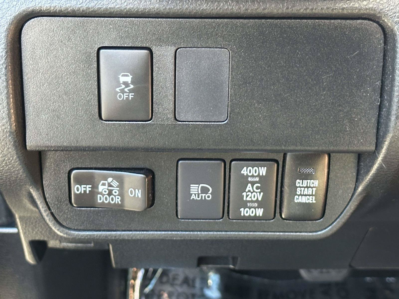 Used 2022 Toyota Tacoma TRD Off-Road w/ TRD Premium Off Road Package AWD/4WD image 16