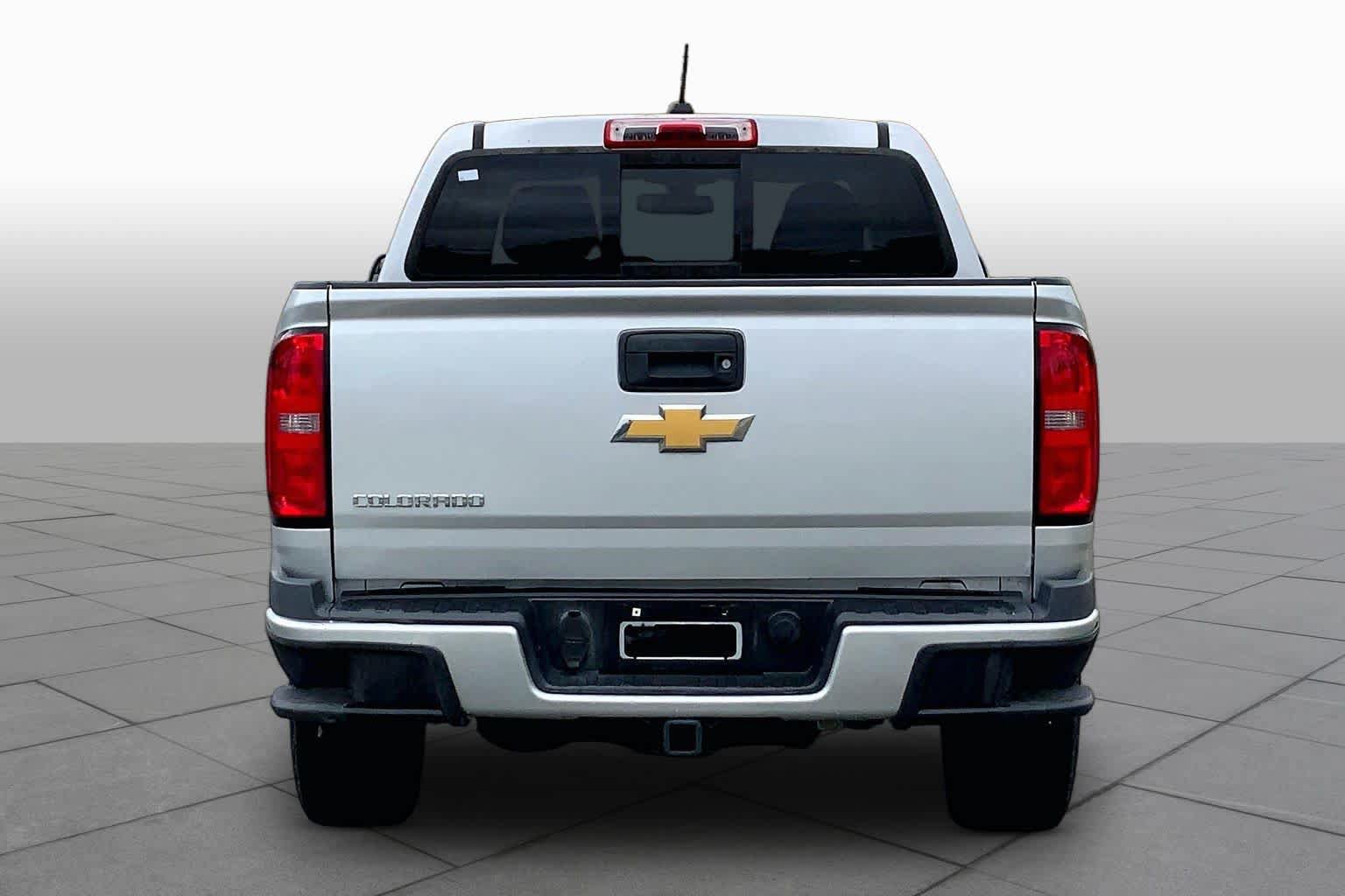 Used 2016 Chevrolet Colorado Z71 AWD/4WD image 5