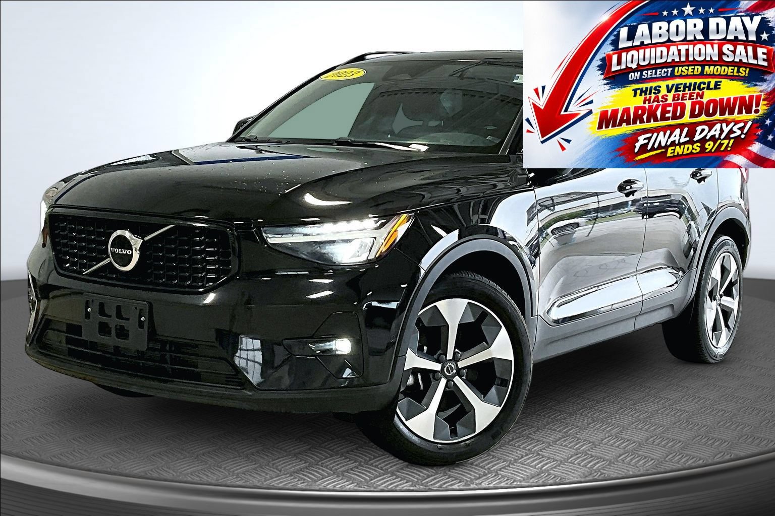 Used 2023 Volvo XC40 B5 Ultimate