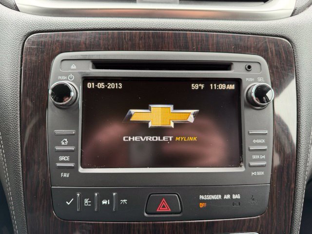 Used 2017 Chevrolet Traverse LT FWD image 41