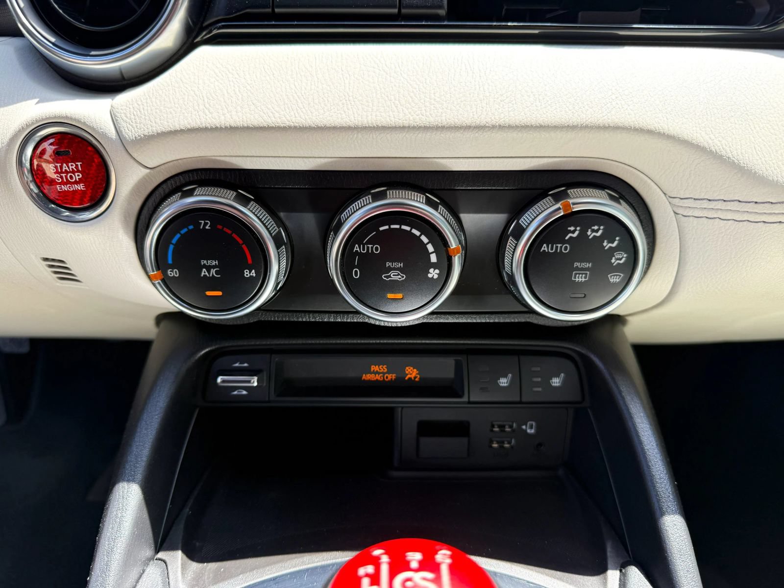 Used 2021 MAZDA MX-5 Miata RF Grand Touring RWD image 19