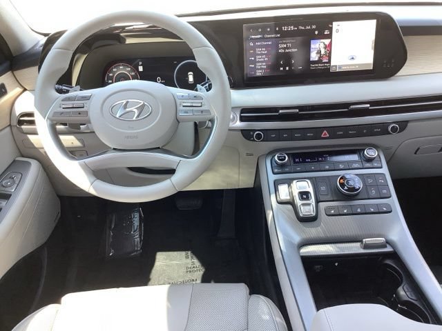 Used 2023 Hyundai Palisade Limited w/ Cargo Package AWD/4WD image 11