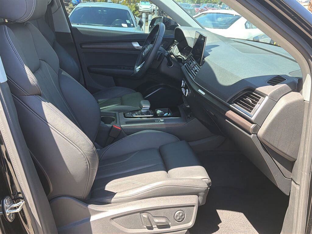 Used 2024 Audi Q5 2.0T Premium AWD/4WD image 13