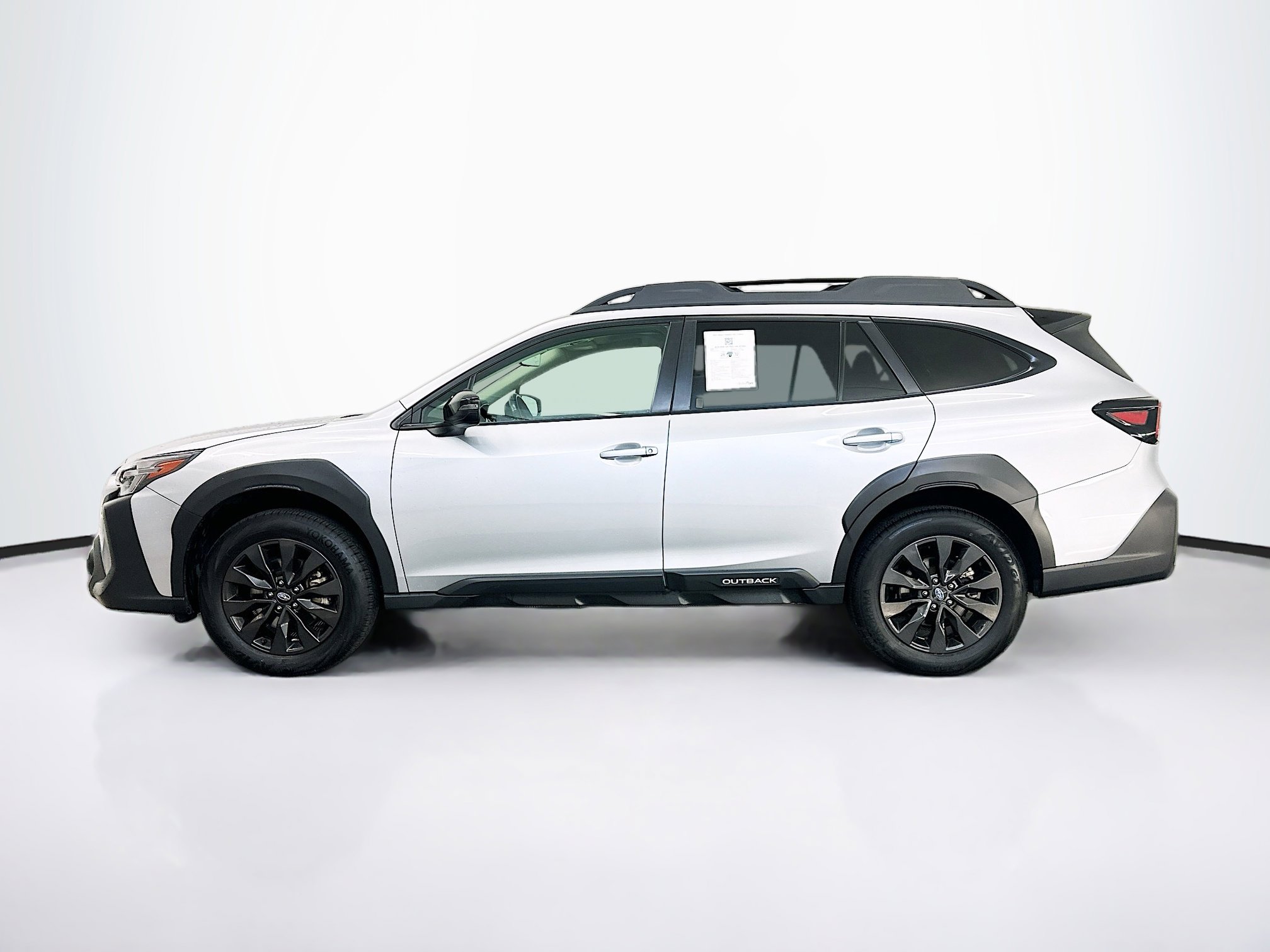 Used 2025 Subaru Outback Onyx Edition AWD/4WD image 4